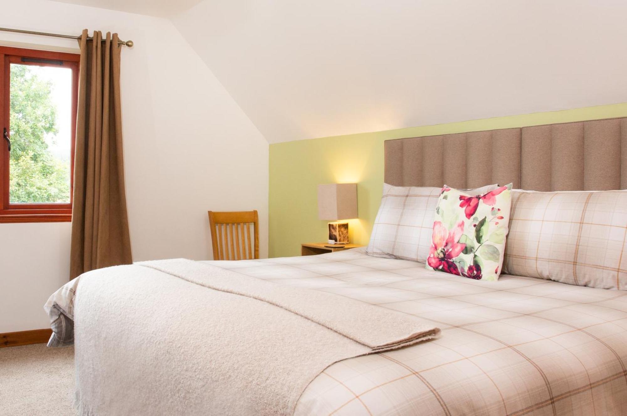 Beechwood Lodge Guesthouse Alness Esterno foto