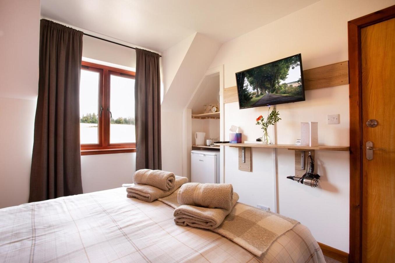 Beechwood Lodge Guesthouse Alness Esterno foto