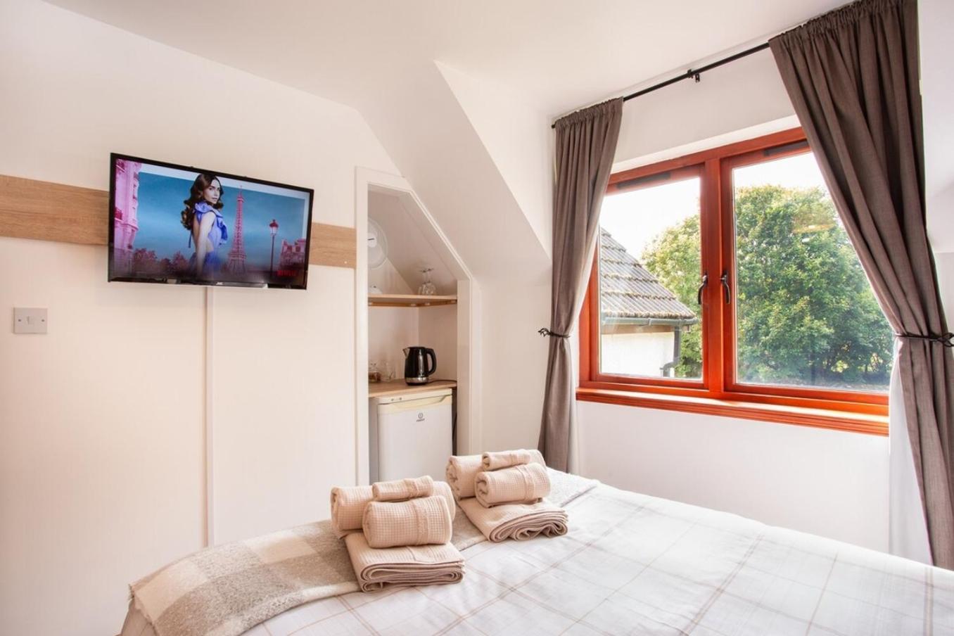 Beechwood Lodge Guesthouse Alness Esterno foto